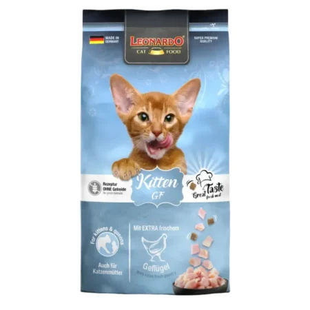 Leonardo-Kitten-GF-grain-free-dry-cat-food-feeding-table